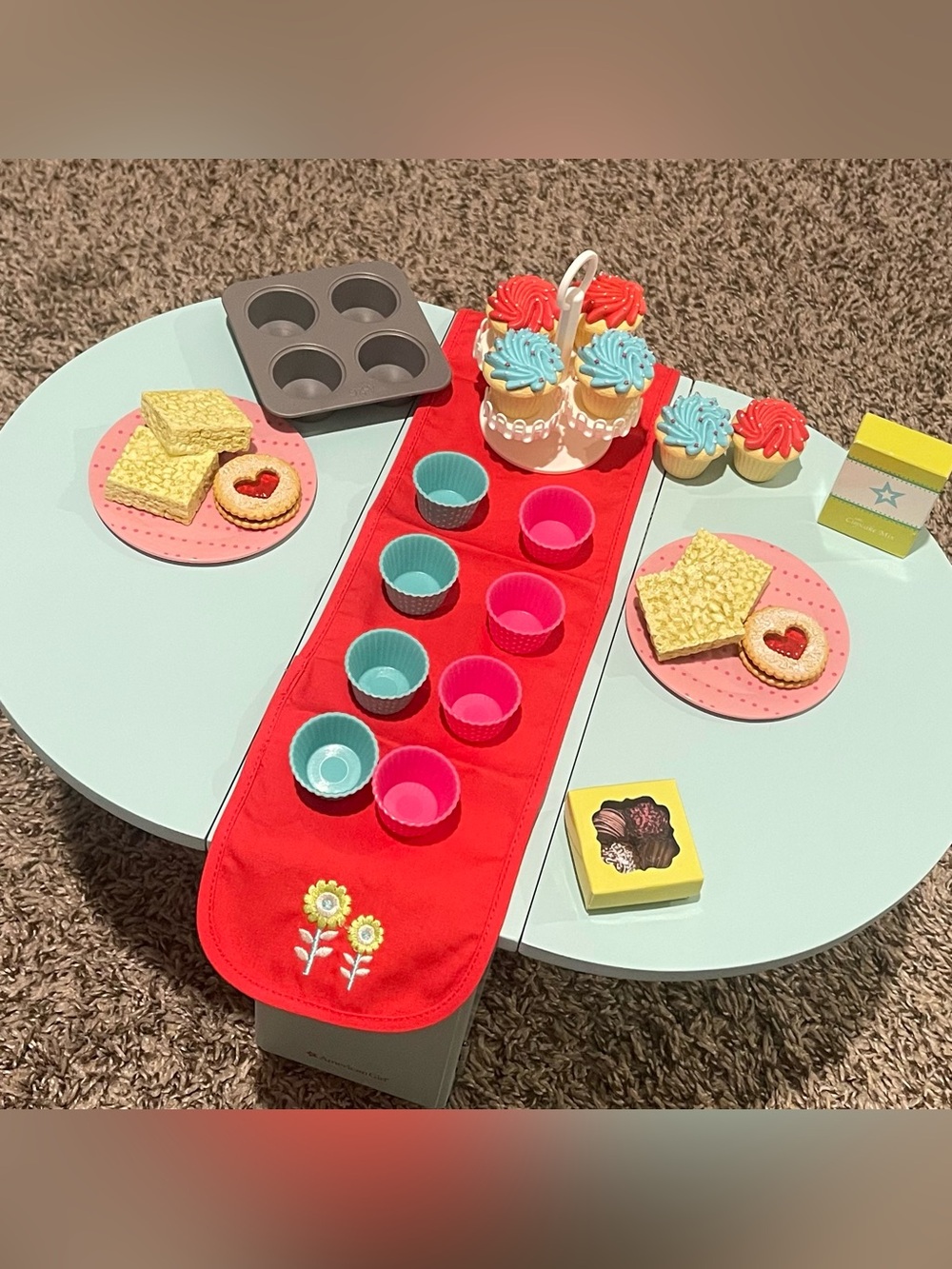 COMPLETE SET American Girl Baking Table & Treats - Picture 2 of 10